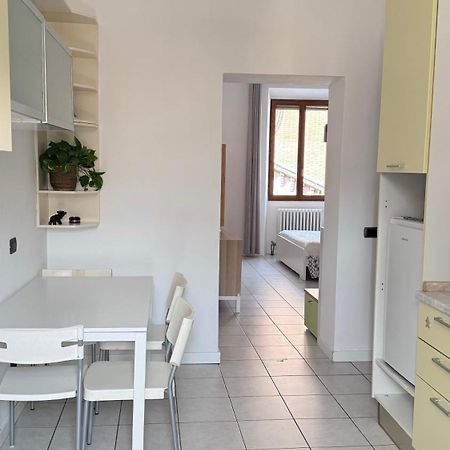 Sawasdee 37 Apartman Monza Kültér fotó