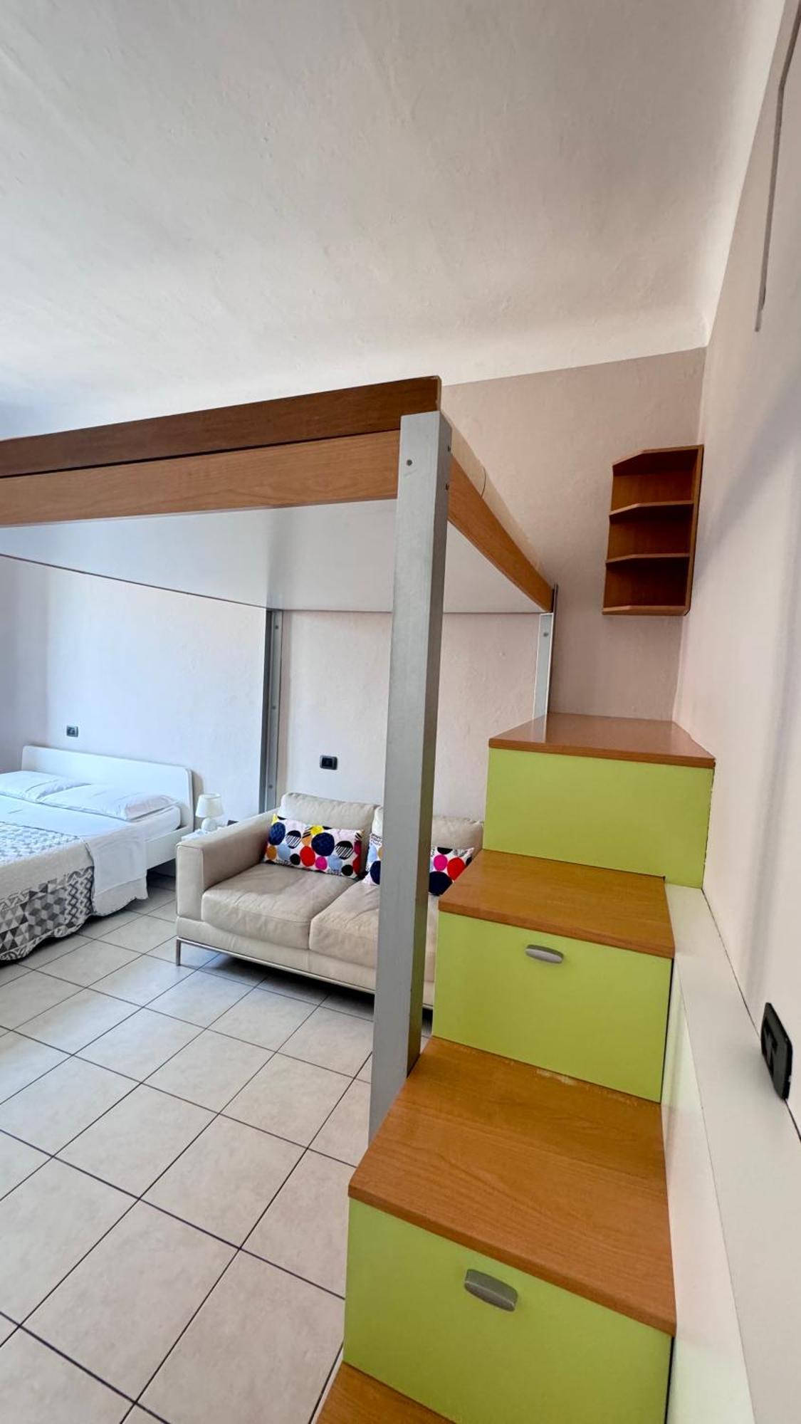 Sawasdee 37 Apartman Monza Kültér fotó
